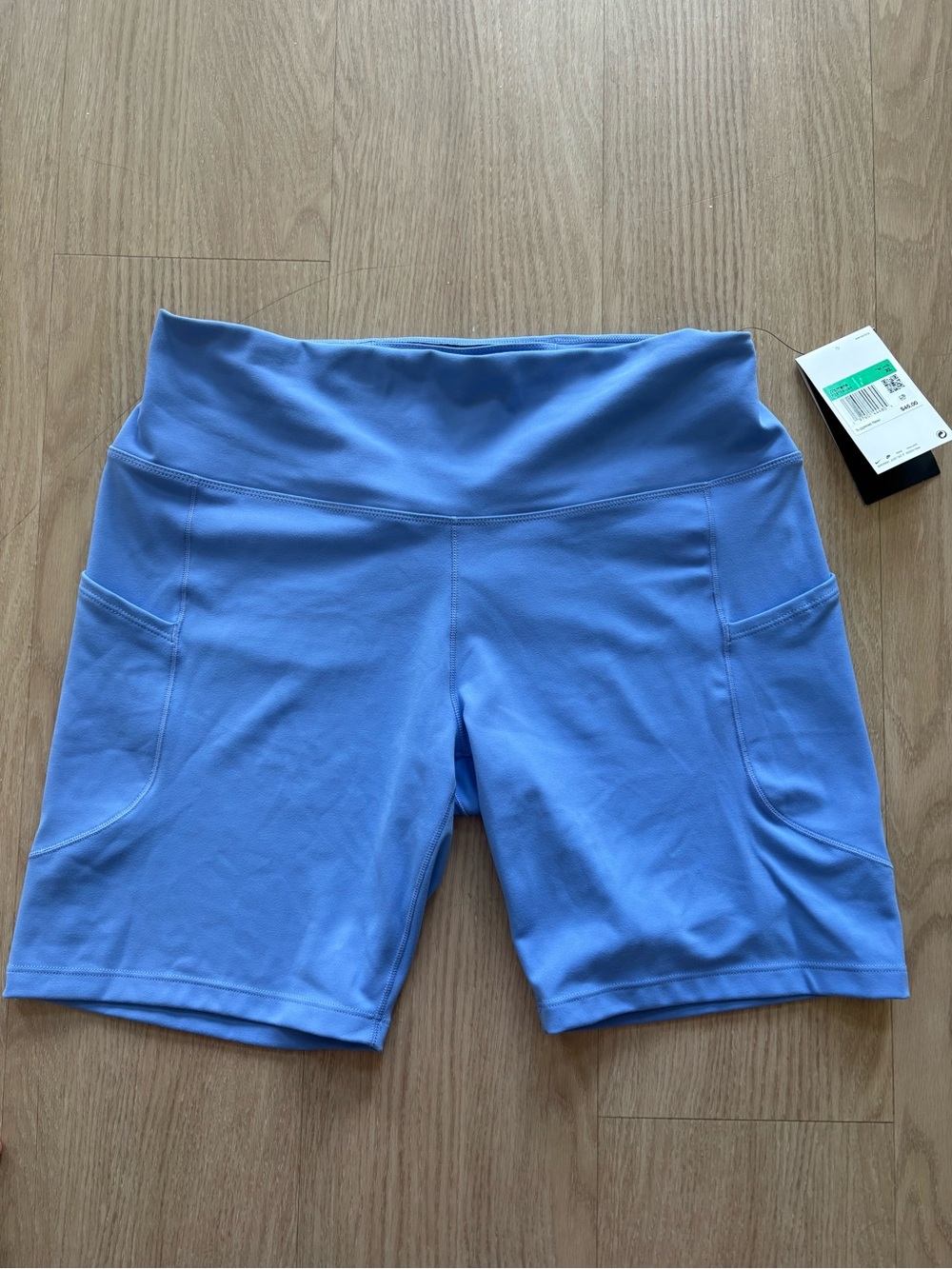 Nike Women's High-Waist Bike Shorts with Side Pockets - Periwinkle